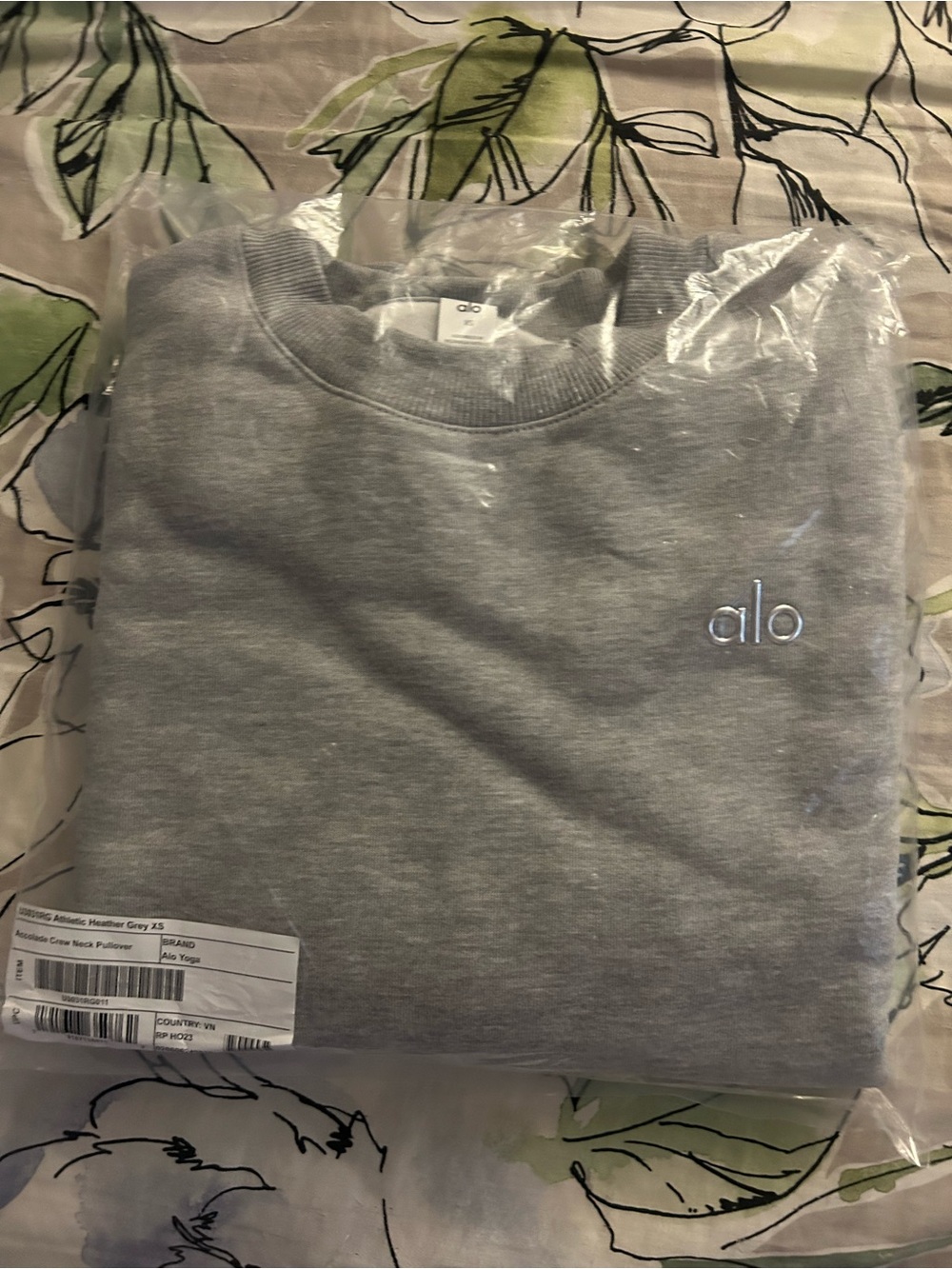 ALO Yoga Men's Heather Gray Crewneck Sweatshirt